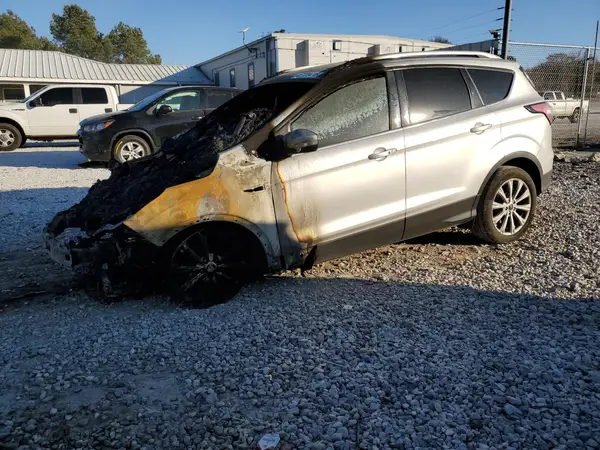 1FMCU9J93HUC98997 2017 FORD ESCAPE - Image 1