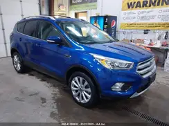 1FMCU9J93HUD28919 2017 FORD ESCAPE