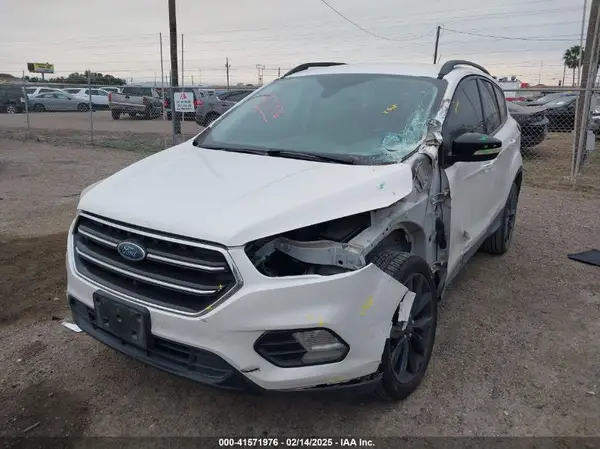 1FMCU9J93HUD60303 2017 FORD ESCAPE - Image 2