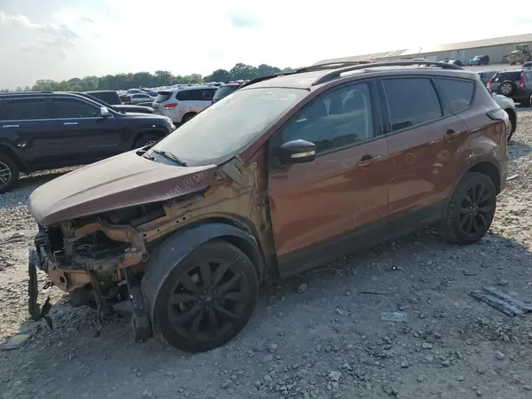 1FMCU9J93HUE00735 2017 FORD ESCAPE - Image 1