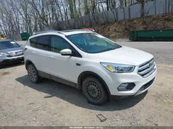 1FMCU9J93HUE25103 2017 FORD ESCAPE