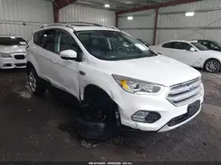 1FMCU9J93HUE30852 2017 FORD ESCAPE