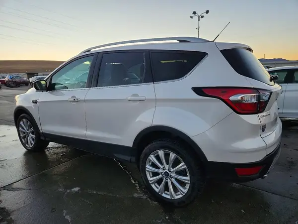 1FMCU9J93HUE95765 2017 FORD ESCAPE - Image 2