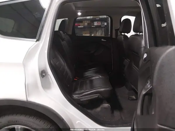 1FMCU9J93HUF03590 2017 FORD ESCAPE - Image 8