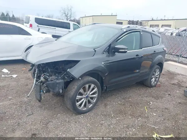 1FMCU9J93JUA21806 2018 FORD ESCAPE - Image 2