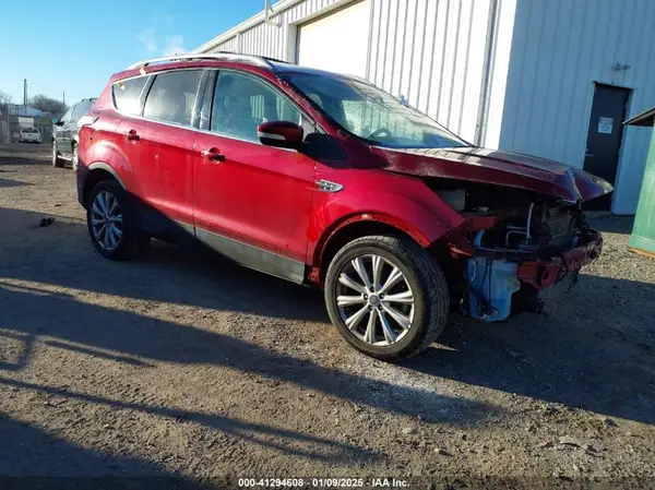 1FMCU9J93JUA30005 2018 FORD ESCAPE - Image 1