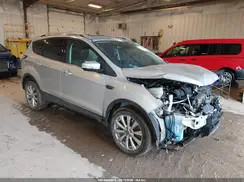 1FMCU9J93JUA39996 2018 FORD ESCAPE