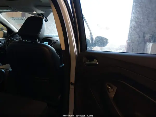 1FMCU9J93JUA39996 2018 FORD ESCAPE - Image 8