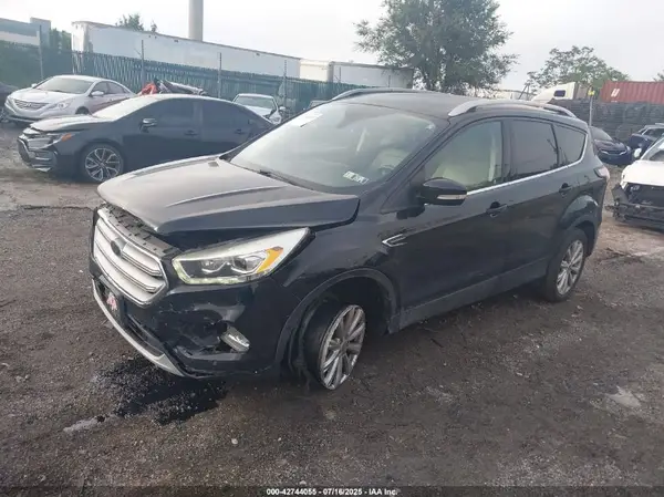 1FMCU9J93JUA65367 2018 FORD ESCAPE - Image 2
