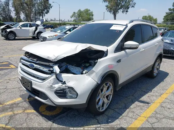 1FMCU9J93JUA67233 2018 FORD ESCAPE - Image 2
