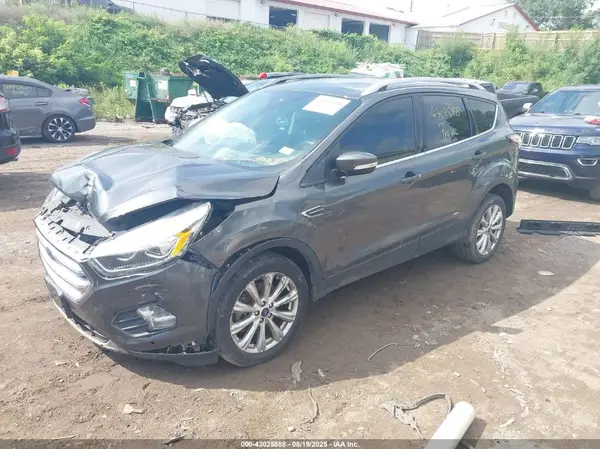 1FMCU9J93JUB12137 2018 FORD ESCAPE - Image 2