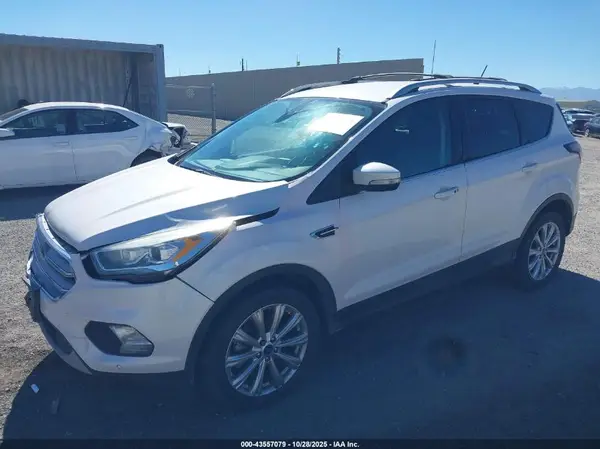 1FMCU9J93JUB44277 2018 FORD ESCAPE - Image 2