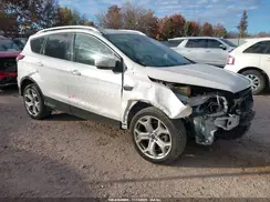 1FMCU9J93JUD48013 2018 FORD ESCAPE