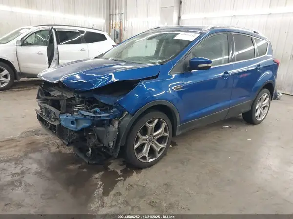 1FMCU9J93KUA16820 2019 FORD ESCAPE - Image 2