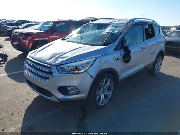 1FMCU9J93KUA19071 2019 FORD ESCAPE - Image 2
