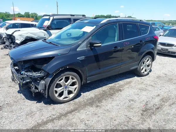 1FMCU9J93KUA44133 2019 FORD ESCAPE - Image 2