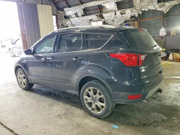 1FMCU9J93KUB04511 2019 FORD ESCAPE - Image 2
