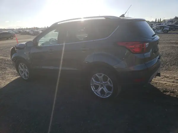 1FMCU9J93KUB79824 2019 FORD ESCAPE - Image 2