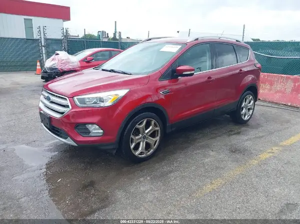 1FMCU9J93KUC21330 2019 FORD ESCAPE - Image 2