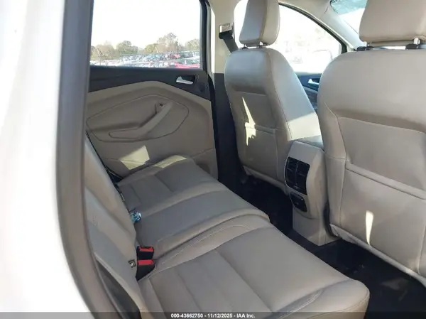 1FMCU9J93KUC49337 2019 FORD ESCAPE - Image 8
