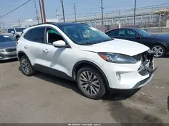 1FMCU9J93NUB38243 2022 FORD ESCAPE
