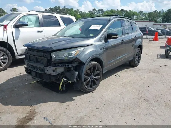1FMCU9J94HUA47678 2017 FORD ESCAPE - Image 2