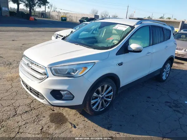 1FMCU9J94HUA95925 2017 FORD ESCAPE - Image 2