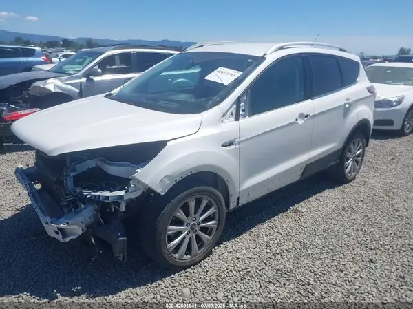 1FMCU9J94HUB45321 2017 FORD ESCAPE - Image 2