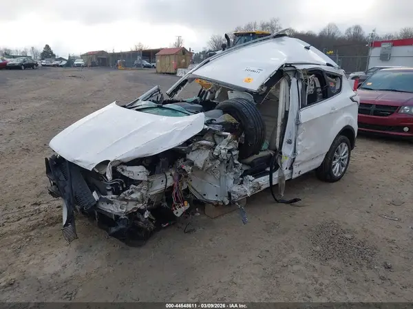 1FMCU9J94HUB50843 2017 FORD ESCAPE - Image 2