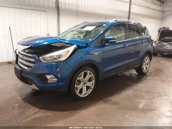 1FMCU9J94HUB66556 2017 FORD ESCAPE - Image 2