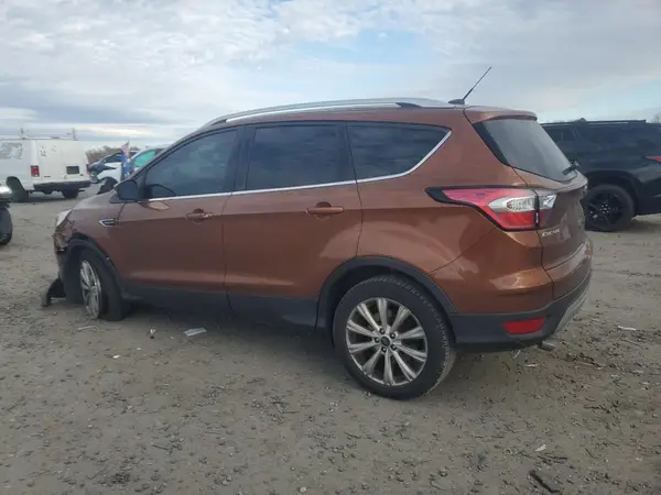 1FMCU9J94HUB72132 2017 FORD ESCAPE - Image 2