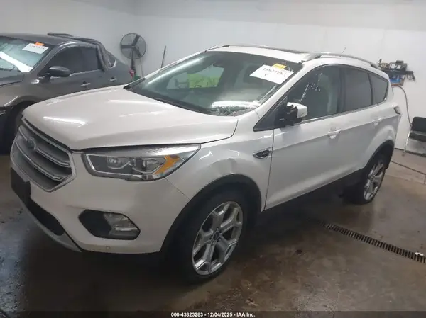 1FMCU9J94HUB76276 2017 FORD ESCAPE - Image 2