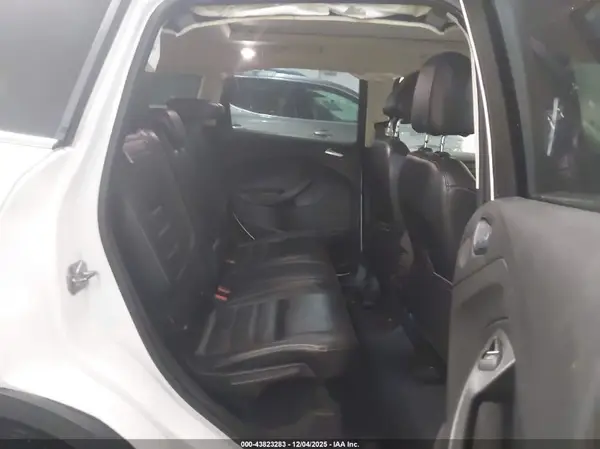 1FMCU9J94HUB76276 2017 FORD ESCAPE - Image 8