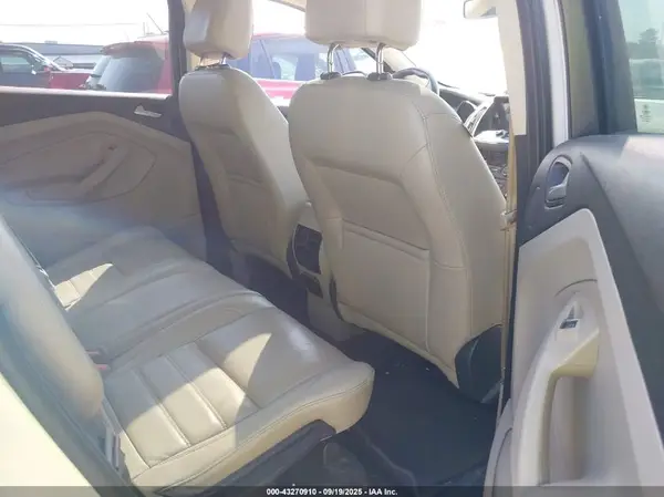 1FMCU9J94HUC20180 2017 FORD ESCAPE - Image 8