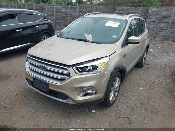 1FMCU9J94HUC30580 2017 FORD ESCAPE - Image 2