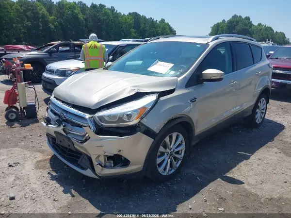 1FMCU9J94HUD55823 2017 FORD ESCAPE - Image 2