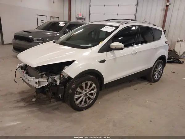 1FMCU9J94HUD57846 2017 FORD ESCAPE - Image 2