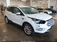 1FMCU9J94HUD96310 2017 FORD ESCAPE