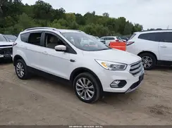 1FMCU9J94HUE20170 2017 FORD ESCAPE
