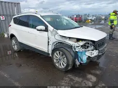 1FMCU9J94HUE48485 2017 FORD ESCAPE