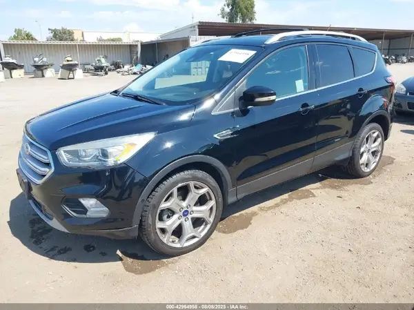 1FMCU9J94JUA24696 2018 FORD ESCAPE - Image 2