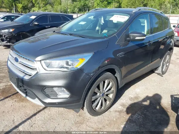 1FMCU9J94JUA63403 2018 FORD ESCAPE - Image 2