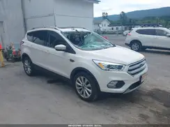 1FMCU9J94JUC00775 2018 FORD ESCAPE