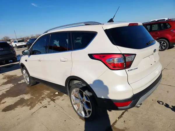 1FMCU9J94JUC05720 2018 FORD ESCAPE - Image 2