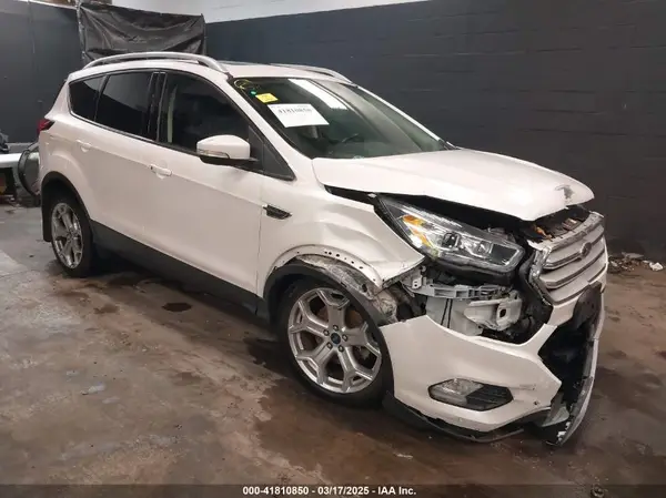 1FMCU9J94KUA28247 2019 FORD ESCAPE - Image 1