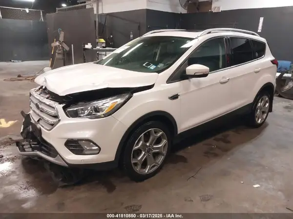 1FMCU9J94KUA28247 2019 FORD ESCAPE - Image 2