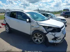 1FMCU9J94KUB04226 2019 FORD ESCAPE