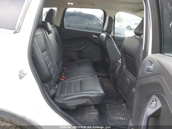 1FMCU9J94KUB08230 2019 FORD ESCAPE - Image 8