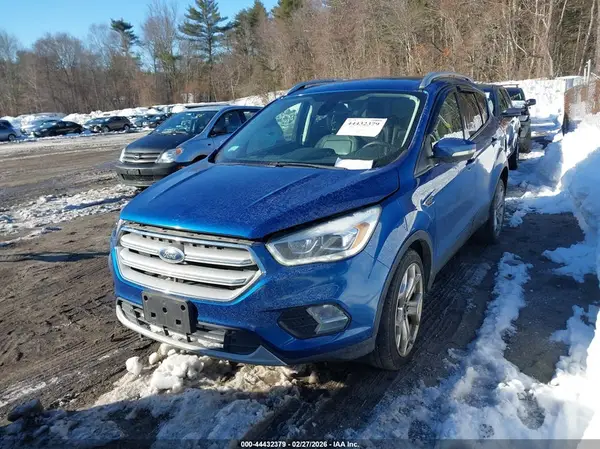 1FMCU9J94KUB11063 2019 FORD ESCAPE - Image 2