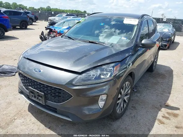 1FMCU9J94LUA15595 2020 FORD ESCAPE - Image 2